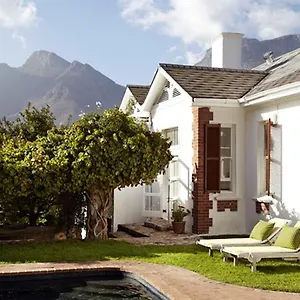 https://inawestays-holiday-homes.hotels-capetown.com